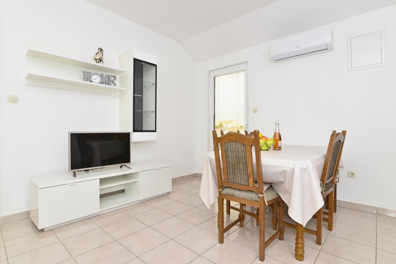 Apartments Martina Vodice Exterior foto