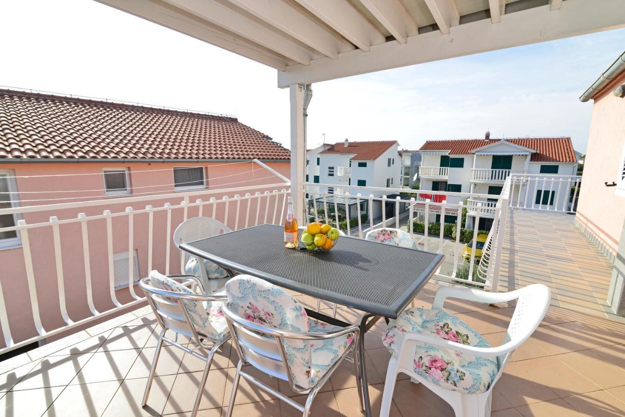 Apartments Martina Vodice Exterior foto
